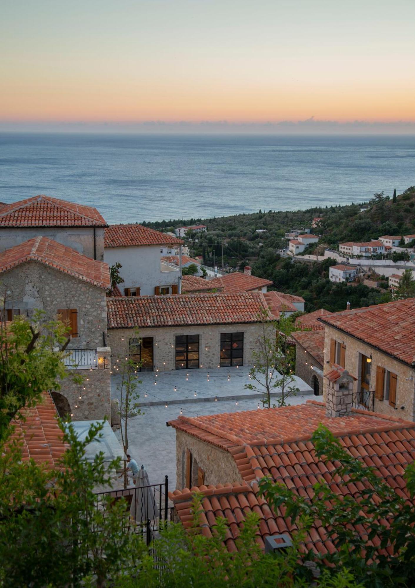 Zoe Hora Hotel Dhermi Exterior photo