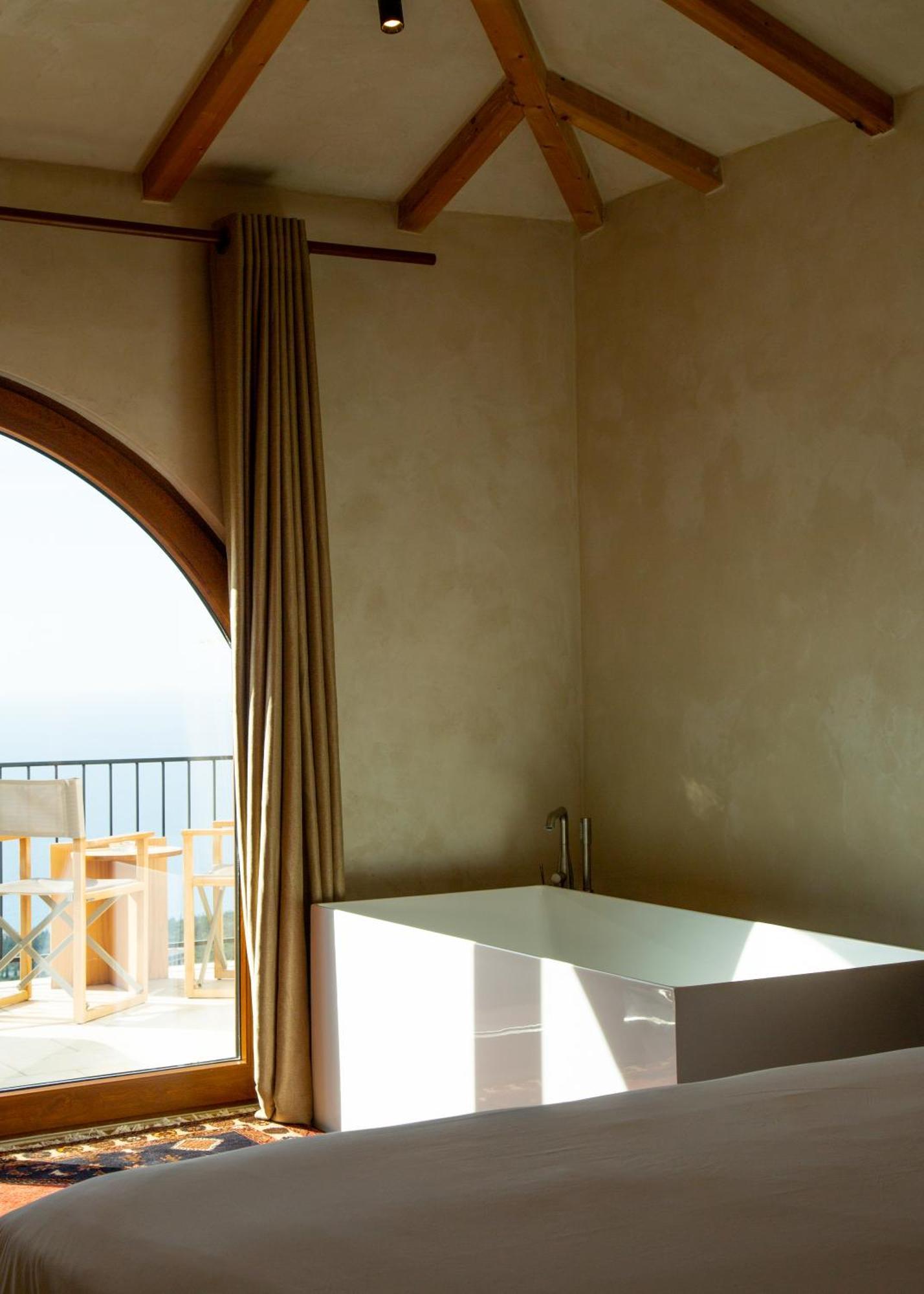 Zoe Hora Hotel Dhermi Exterior photo