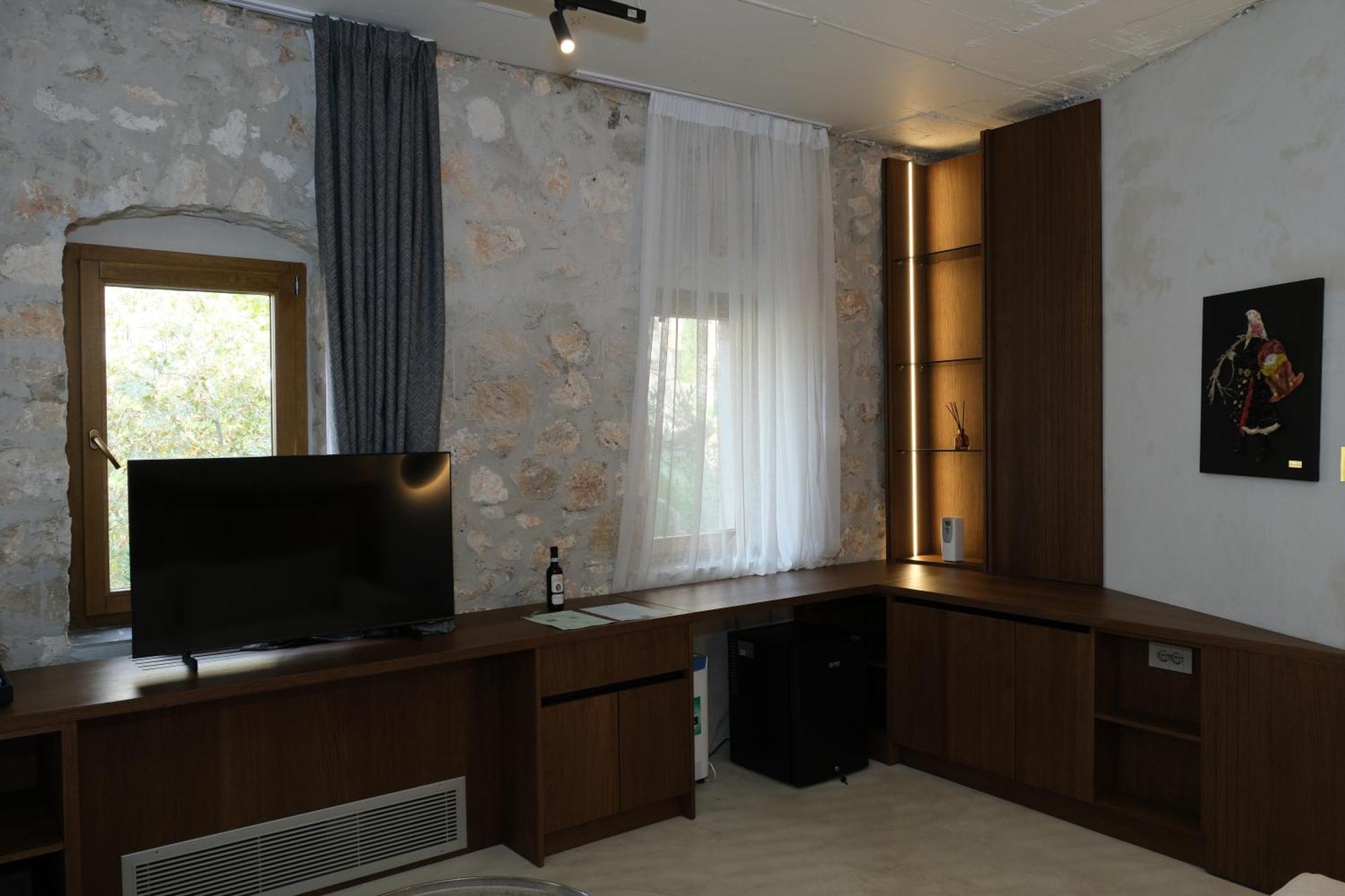 Zoe Hora Hotel Dhermi Exterior photo